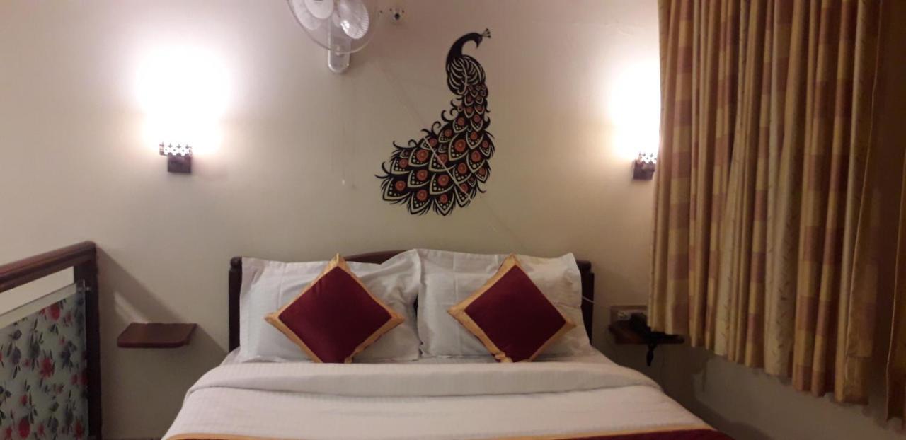 New Jaganmohana Comforts ไมซอร์ ภายนอก รูปภาพ